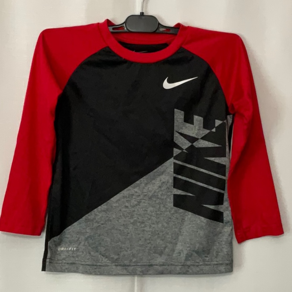 Nike Kids Long Sleeve Shirt in Red and Black